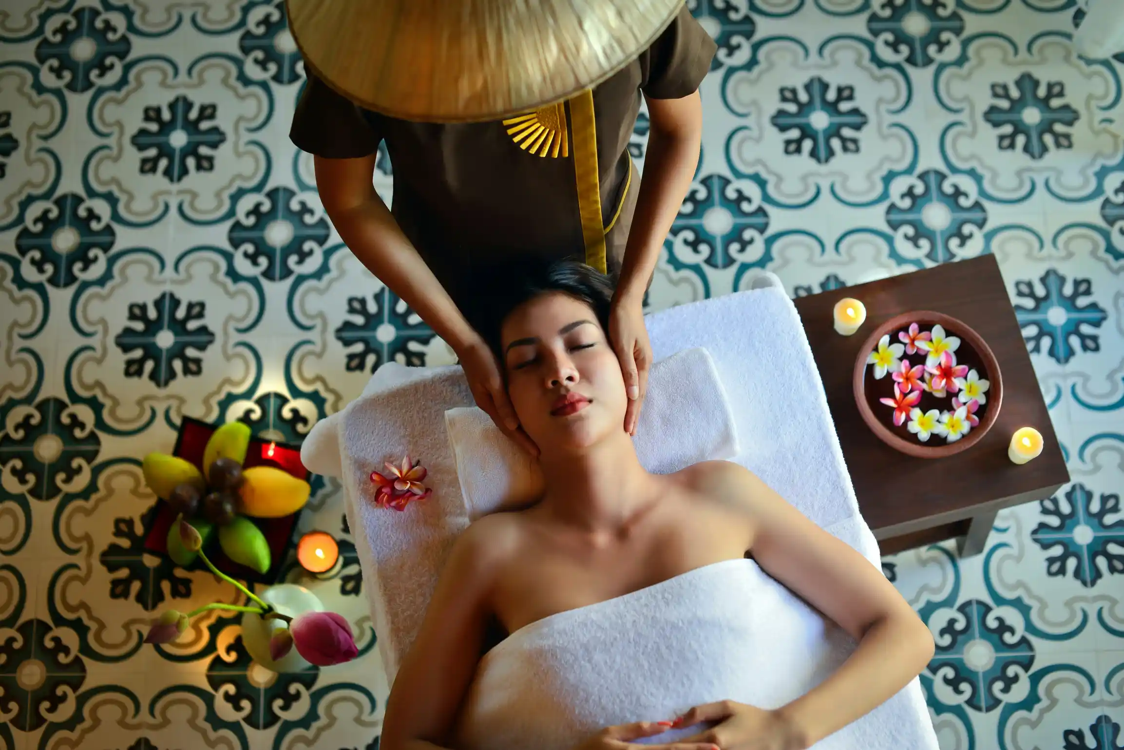Hot oil spa massage at Ramisa Thai Spa